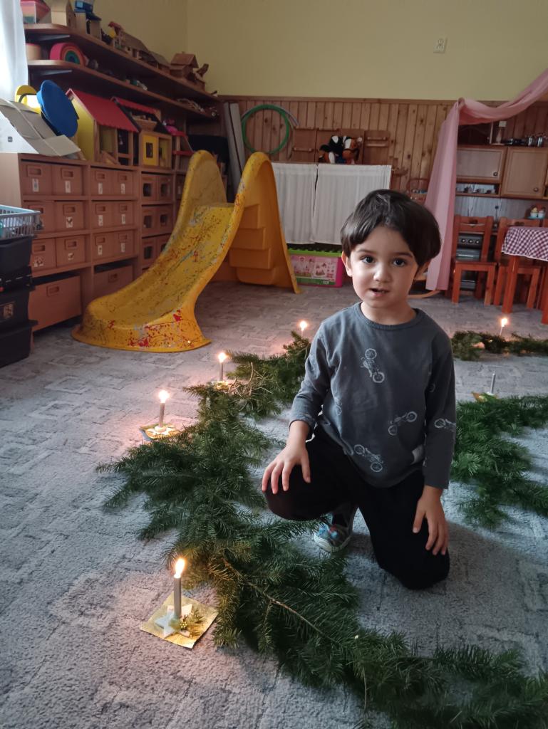 Kristianek si také zapálil svoji svíčku